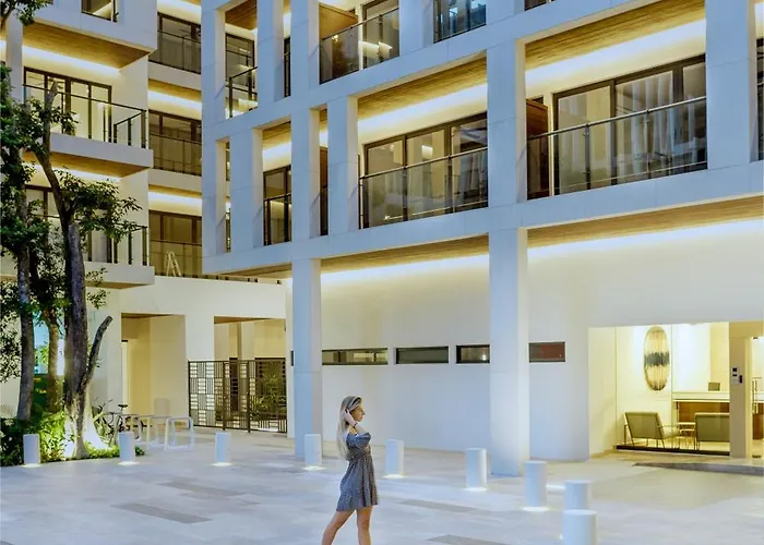 Hotel Ipana Downtown By Ha 4*